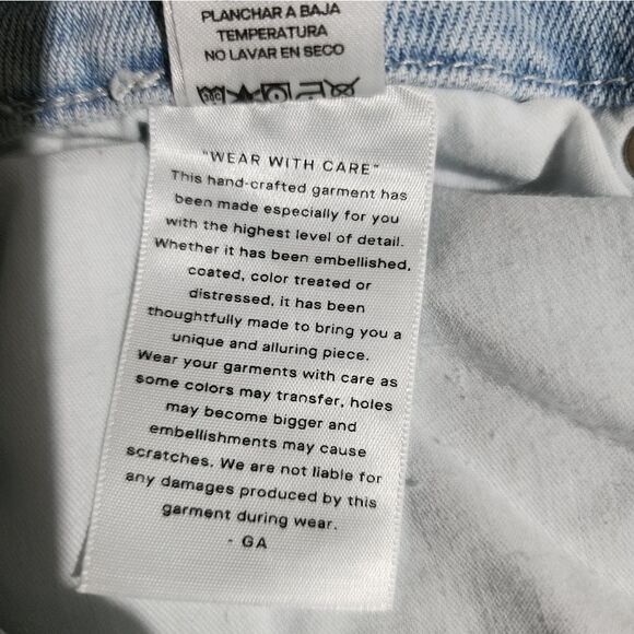 Good American 'Good Legs' Cigarette Raw Hem Jeans - Indigo145 - Picture 15 of 16
